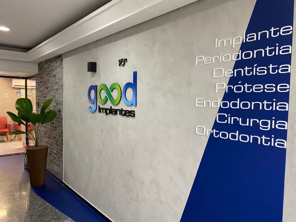 Recepção e instalações da clínica Good Implantes